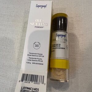 Supergoop! (Re)setting Powder SPF 35 with Yellow Accent